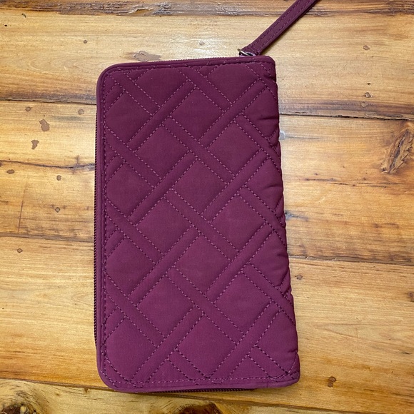 Darling Purple Vera Bradley Wallet/ Wristlet - Picture 2 of 4